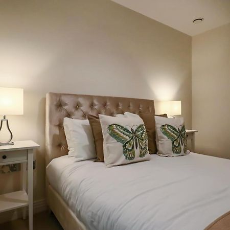 Portfolio Apartments - Welwyn Business Park Вэлвин Гарден Сити Экстерьер фото