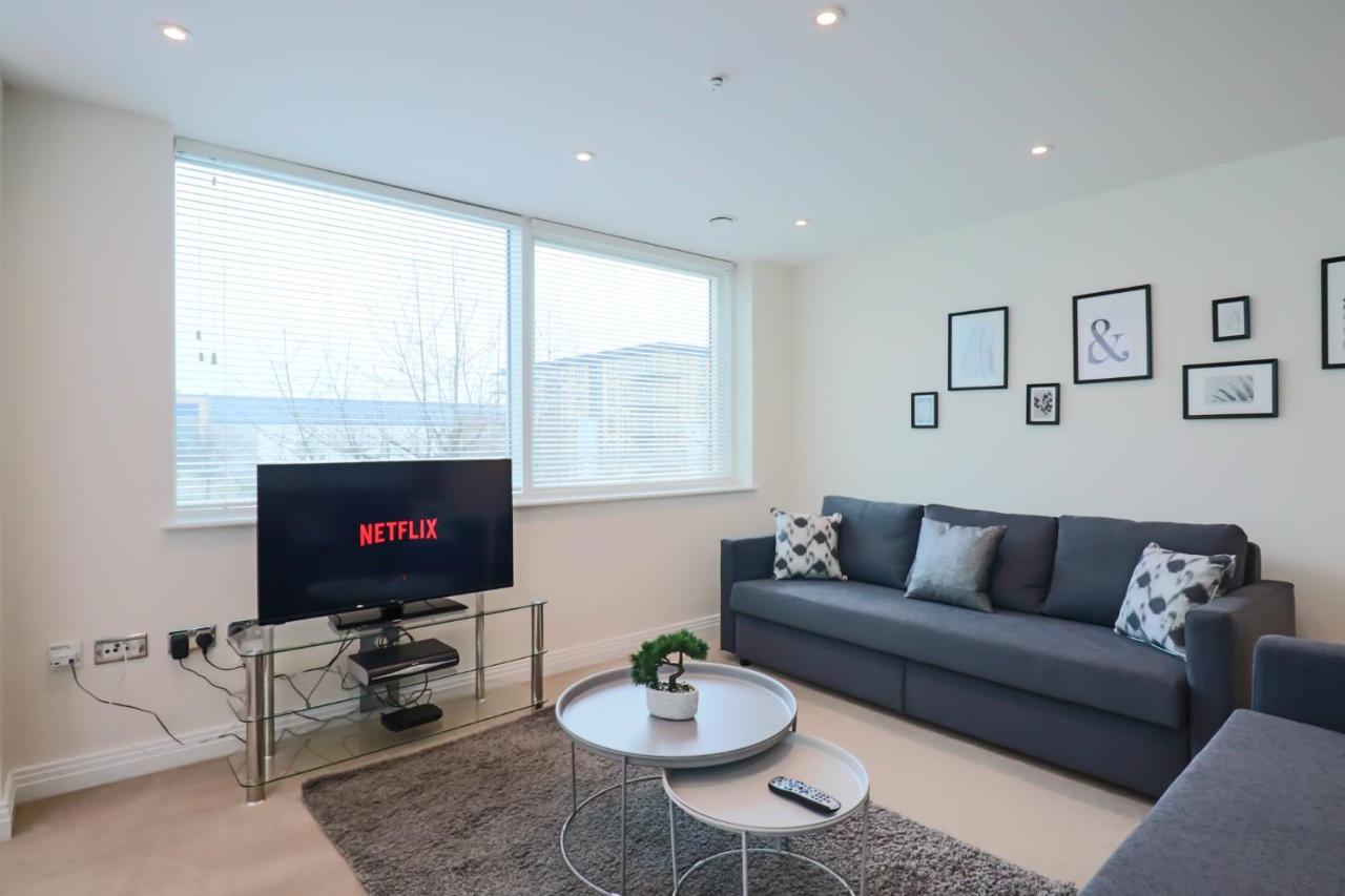 Portfolio Apartments - Welwyn Business Park Вэлвин Гарден Сити Экстерьер фото