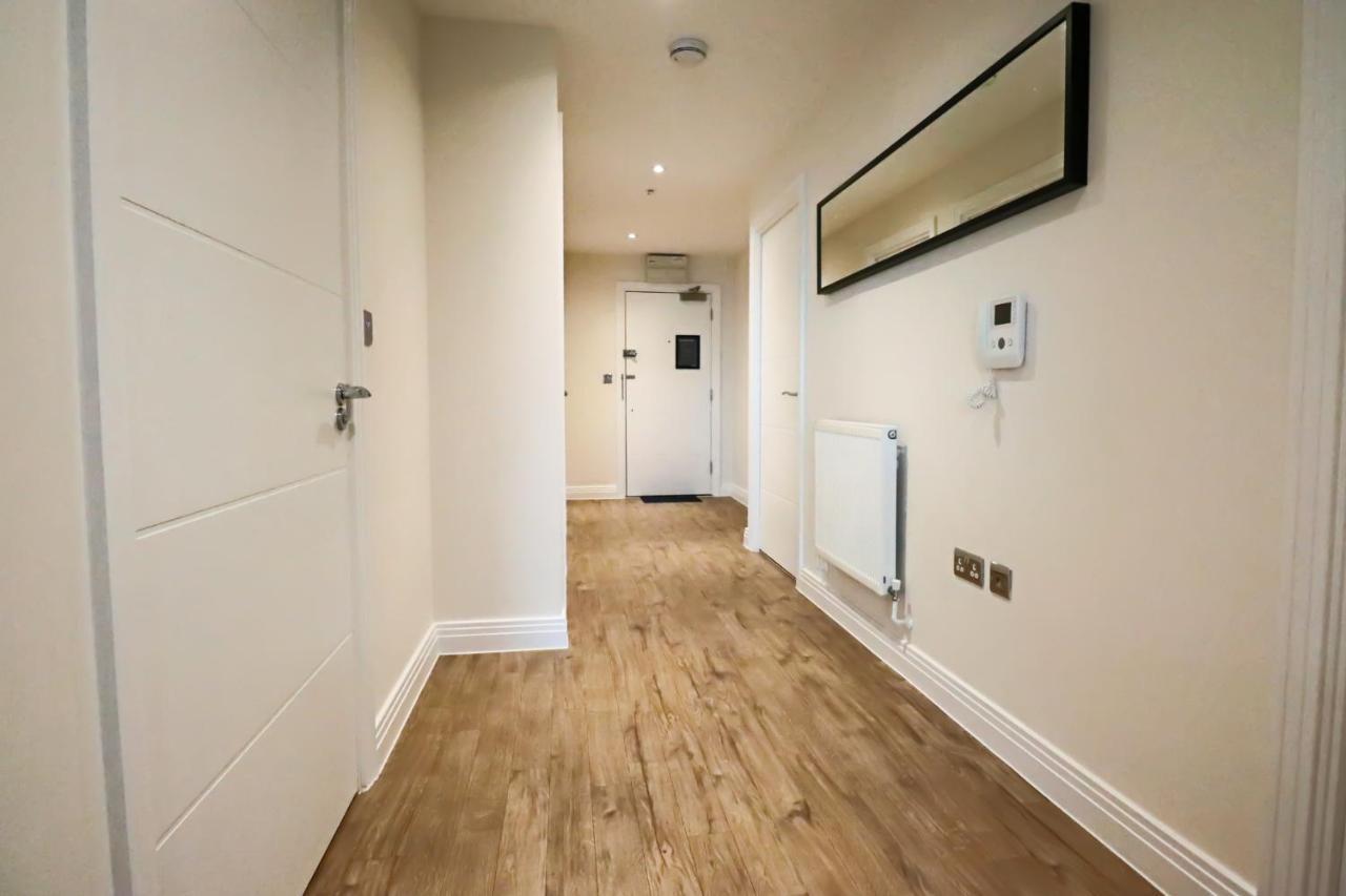 Portfolio Apartments - Welwyn Business Park Вэлвин Гарден Сити Экстерьер фото