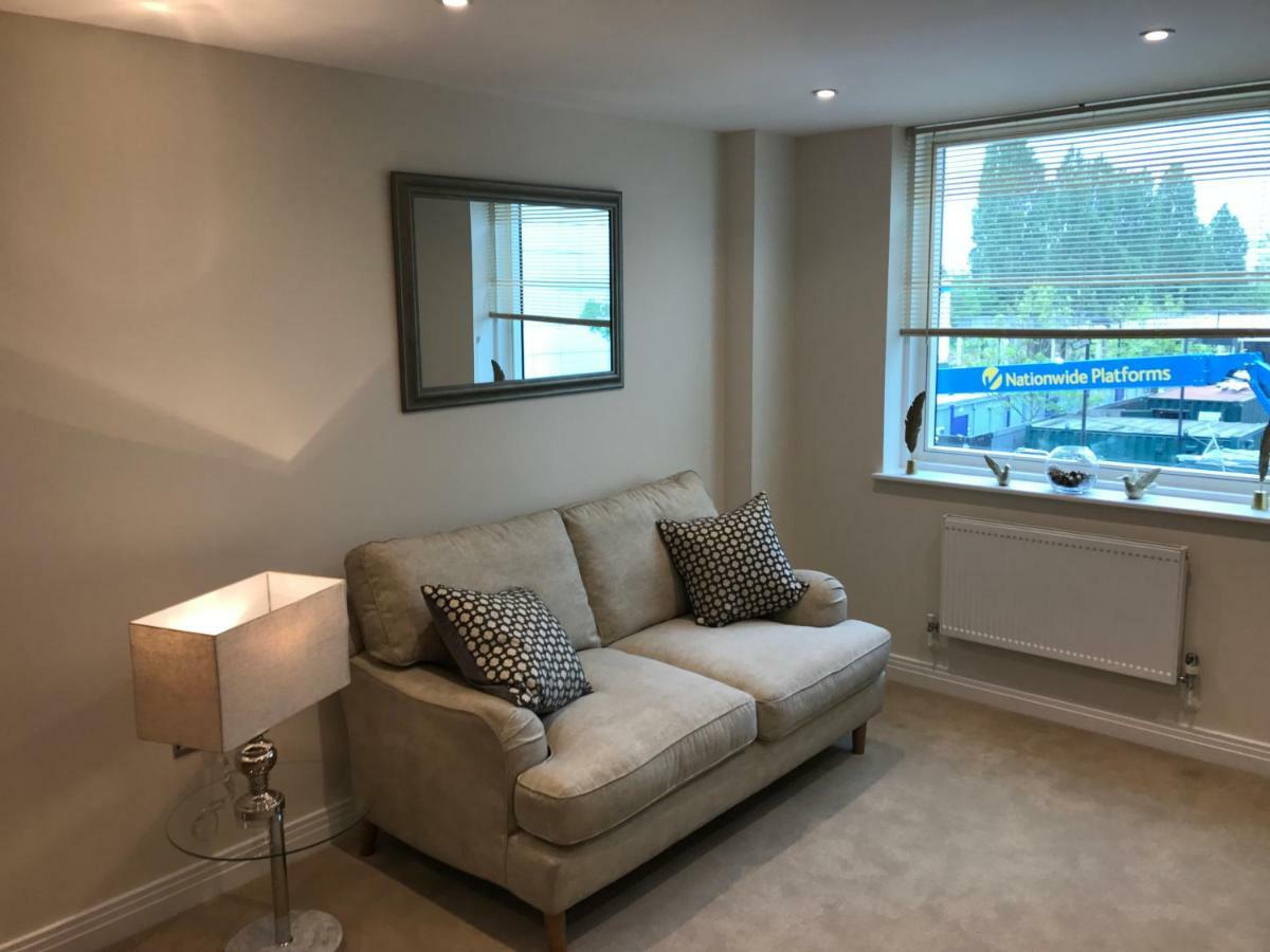 Portfolio Apartments - Welwyn Business Park Вэлвин Гарден Сити Экстерьер фото